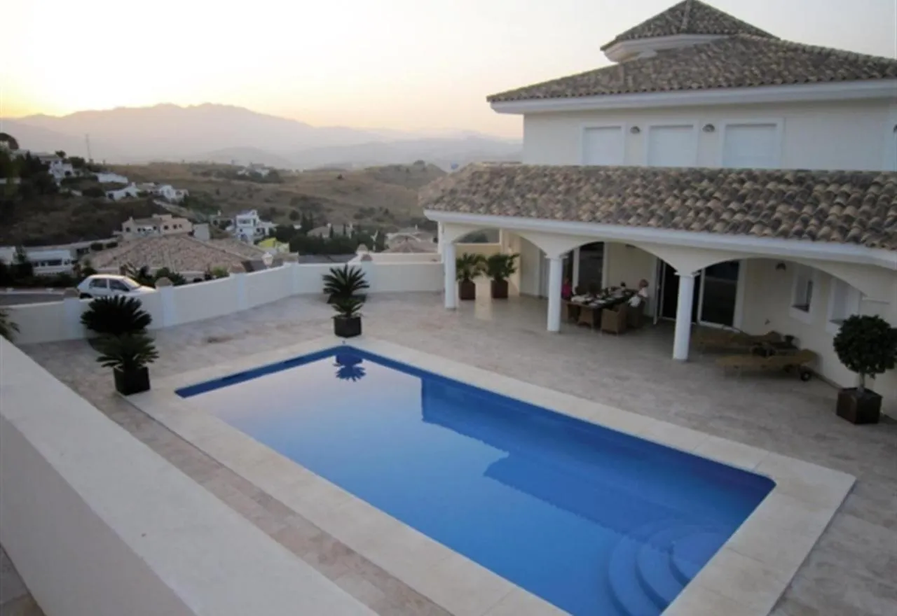 Luxurious Villa In The Sun El Faro 0*,